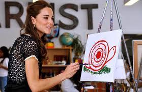 KATE MIDDLETON CON GIACCHINA CROCHET