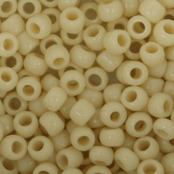 toho beads 01 ecru