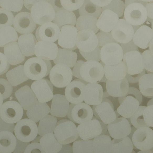 toho beads 141 white
