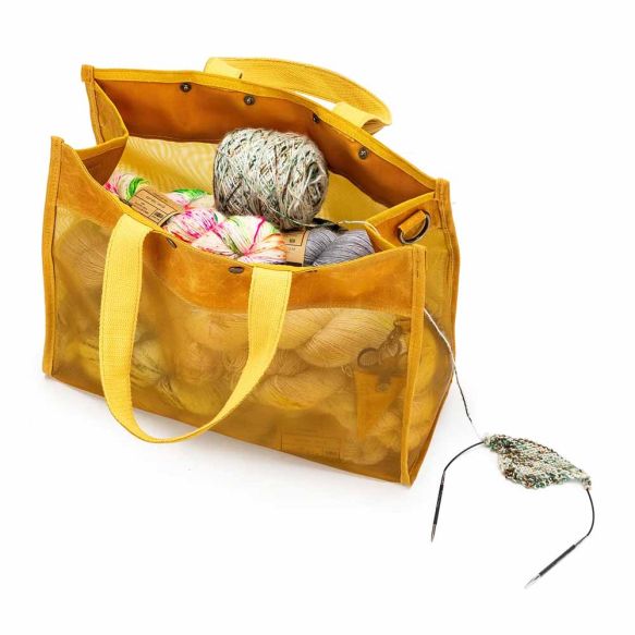 Della Q Makers Mesh tote handbag