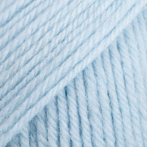 filato karisma 68 azzurro cielo chiaro