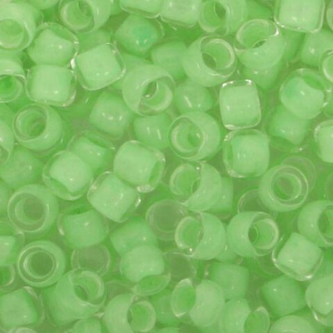 toho beads 0975 green
